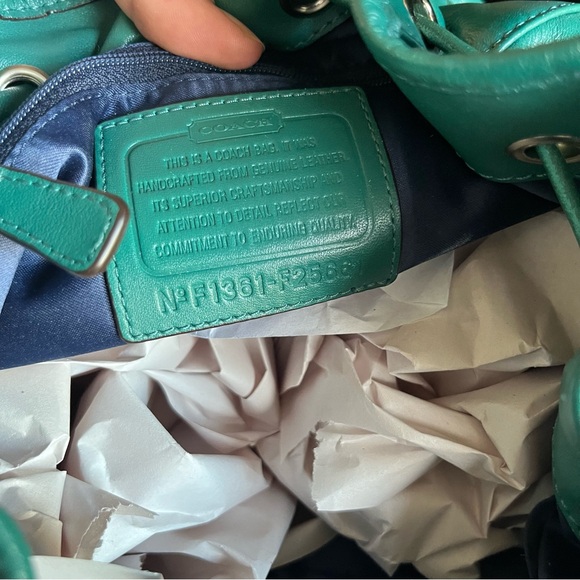 Teal coloured coach purse - Picture 8 of 10